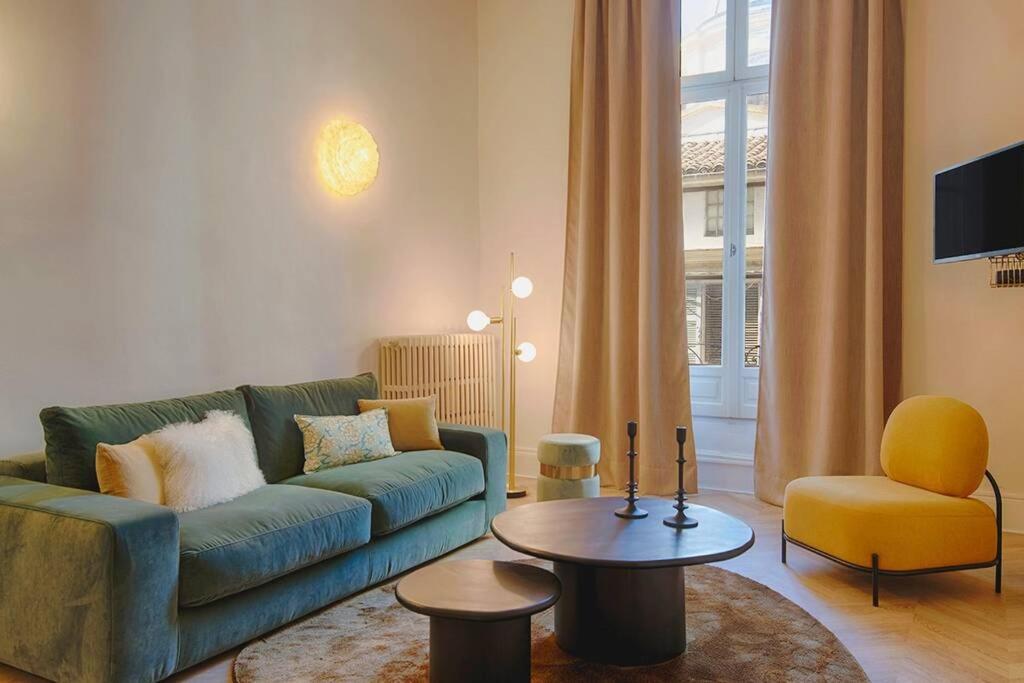 Appartement Romantic Flat in the heart of the city 1 21 Rue Saint-Agricol 84000 Avignon