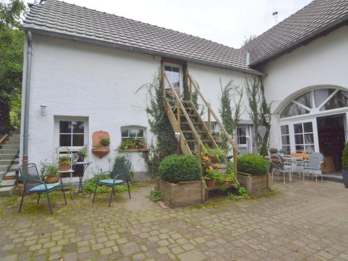 Romantic ground floor apartment for 2 people