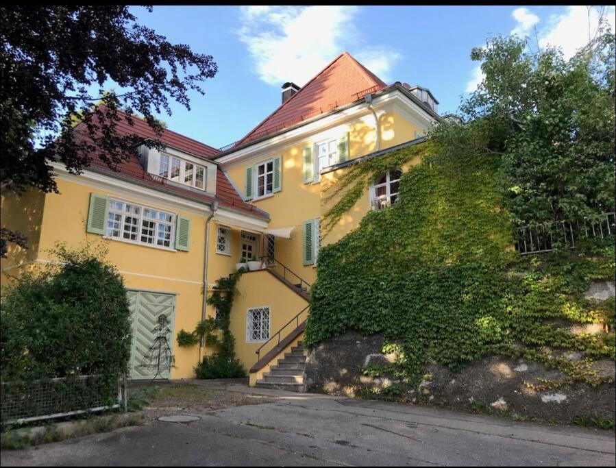 Appartement Romantischer Villenteil in der Barock- und Musikstadt Ochsenhausen 7 Laubacher Weg 88416 Ochsenhausen