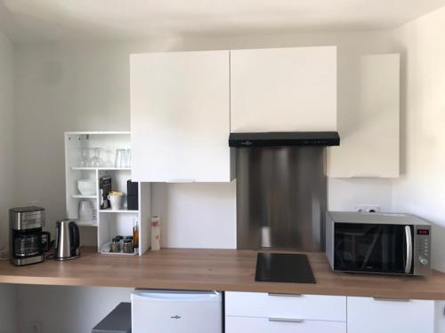 Rond point Studio Cosy et Central avec Balcon