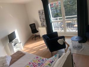 Rond point Studio Cosy et Central avec Balcon