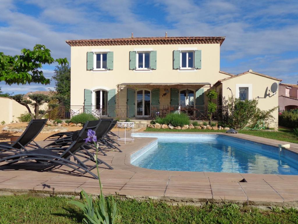ROOFTOP CROISETTE/ALEXANDRE III
