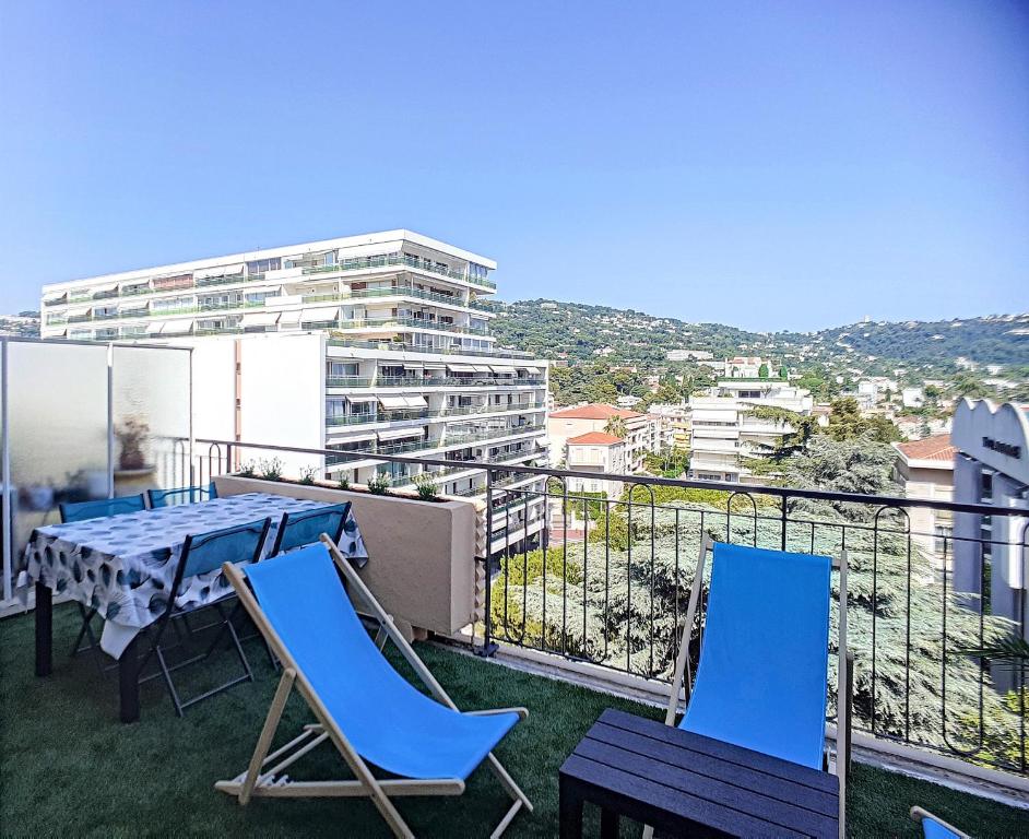 Appartement ROOFTOP#PLAGES#APERCU MER#CLIM#Festival Résidence Le Calypso, entrée B, 2 Avenue Maurice Derché 06400 Cannes