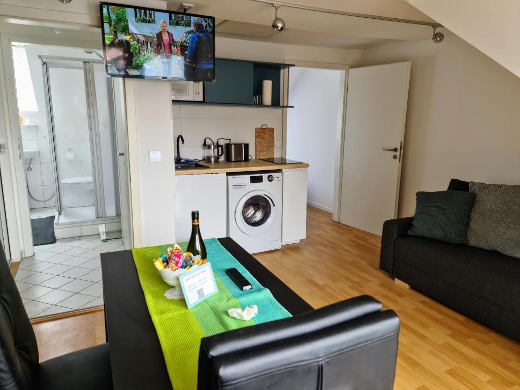 Appartement Rooftop Solln - 20min Oktoberfest/Zentrum 196 Aidenbachstraße 81479 Munich