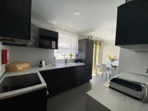 Room in Queluz 11 minutes from Lisbon