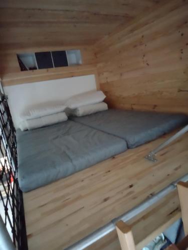 Roomy studio near town and telecabin for 2 adults and 2 children