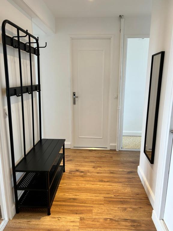 Appartement Roosevelt Cosy 2BR Family Friendly Free parking 175 Rue du Président Roosevelt 78100 Saint-Germain-en-Laye