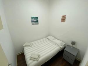 Rosa Surf Shelter