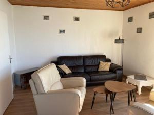 Roscanvel: Duplex dans maison vue mer