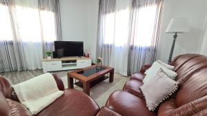 Rose Apartment A