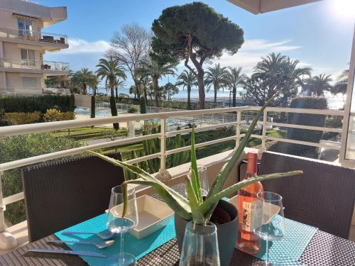 Royal Palm SEA VIEW apartment