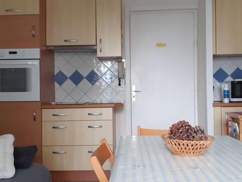 Appartement Royan, 2 pièces, 4 personnes - FR-1-494-25 Royan france