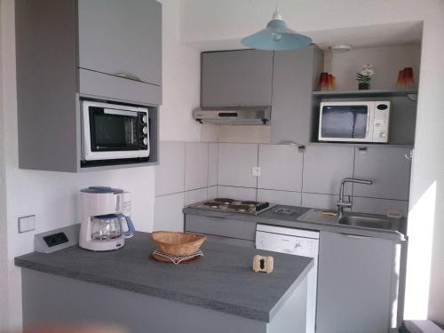 Appartement Royan, 2 pièces, 5 personnes - FR-1-494-75 Royan france