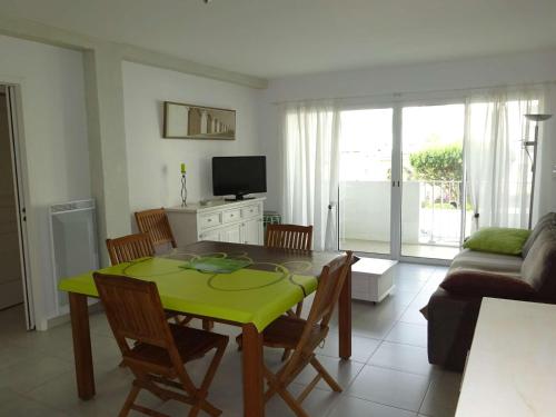 Appartement Royan, 5 pièces, 6 personnes - FR-1-494-152 Royan france