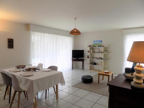 Royan - APPARTEMENT en REZ-DE-JARDIN - résidence LA BERGERE DE MIRBOIS