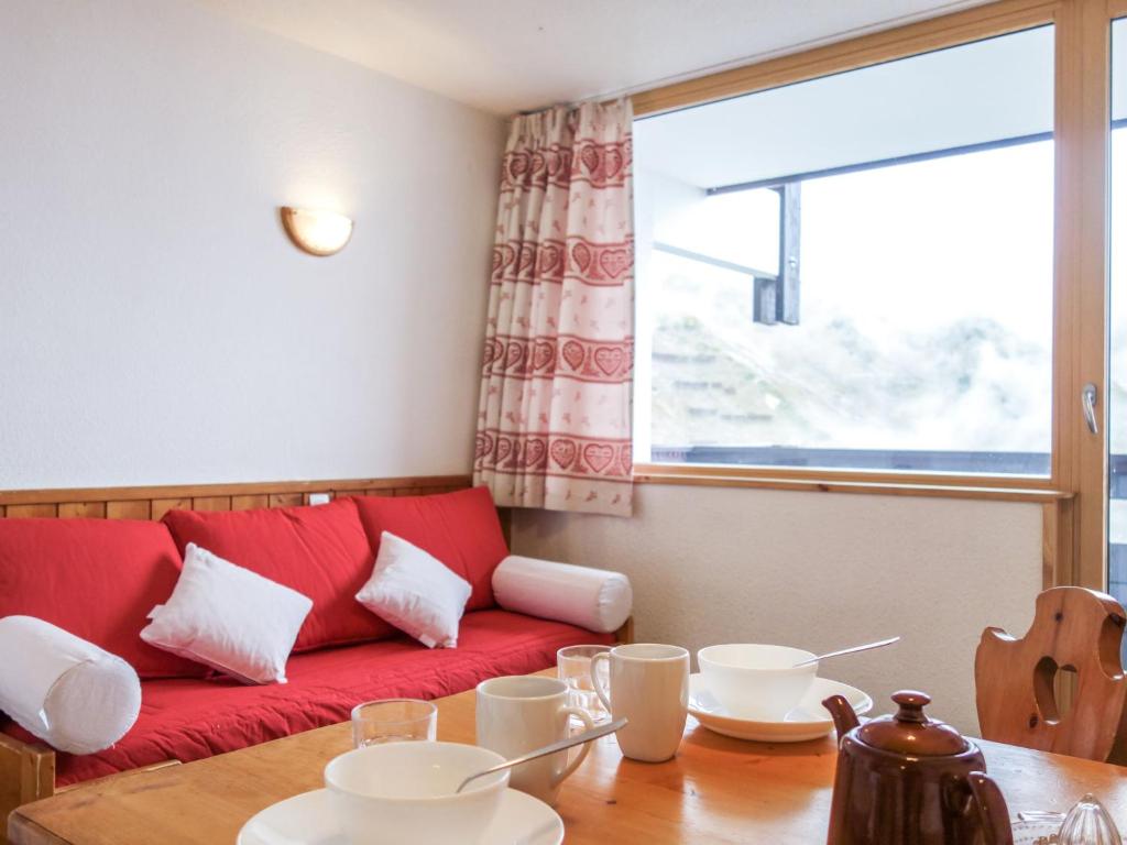 Royan - CONFORTABLE APPARTEMENT - TERRASSE et JARDINET PRIVATIF - WIFI 17200 Royan