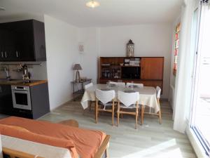 Royan - FONCILLON - APPARTEMENT avec TERRASSE et VUE MER - classé 2 étoiles