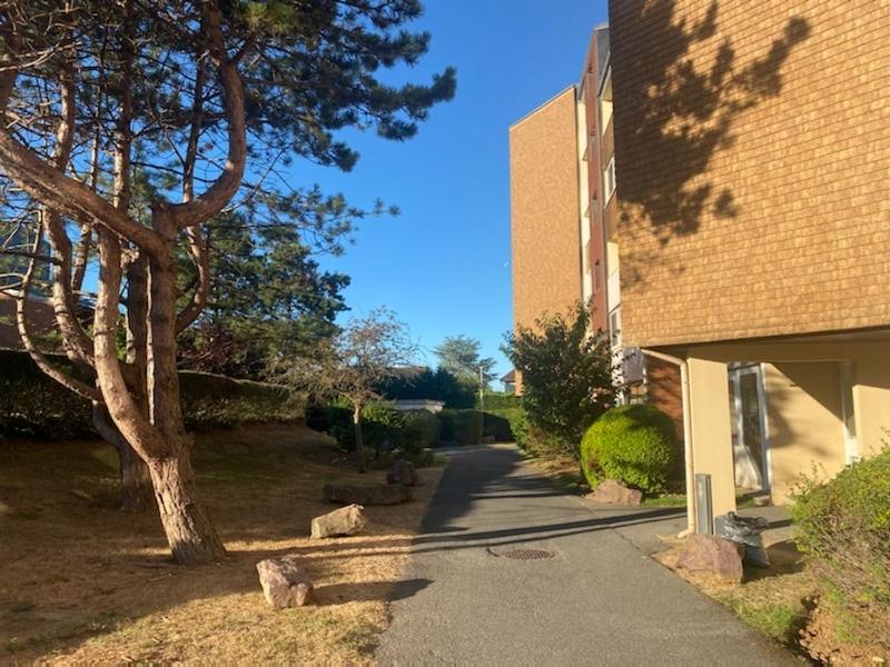 Royan - PLEINE VUE MER pour cet APPARTEMENT classé 2 étoiles - LES TAMARIS 17200 Royan