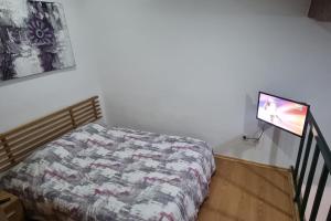 RP house 4, perto mar, barcos e comboio