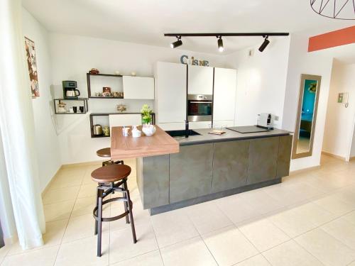 RUBY 2 chambres Terrasse Piscine