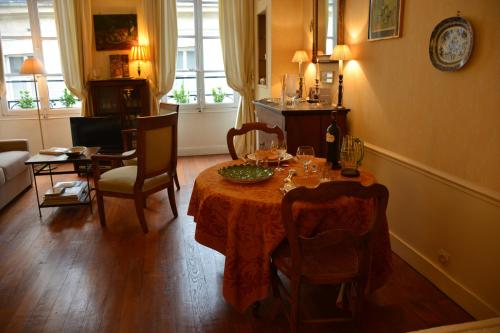 Rue du Bac - St Germain