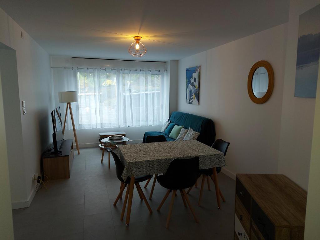 Ruhiges Apartment mit Blick in den Garten