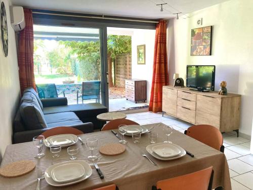 Appartement Appartement Ruoms, 3 pièces, 6 personnes - FR-1-697-3 125 chemin des Cigalons Résidence des CYPRES Ruoms