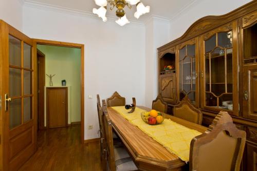 Rustic Bright Flat with Netflix - City Centre