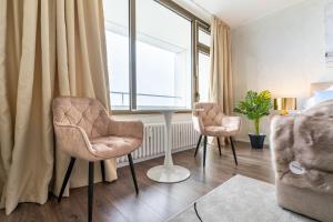 RÜSUITE IV I KING SIZE BED I MESSE I BALKON I VIEW