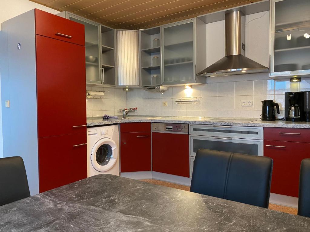 SAD141 - Helle Monteurwohnung mit Balkon in Schwandorf 6a Ruhseugstraße, 92421 Schwandorf in Bayern