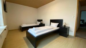 Appartement SAD141 - Helle Monteurwohnung mit Balkon in Schwandorf 6a Ruhseugstraße 92421 Schwandorf in Bayern Bavière