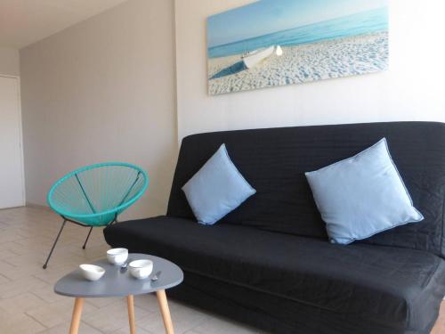 Appartement Appartement Saint-Gilles-Croix-de-Vie, 2 pièces, 4 personnes - FR-1-224-770 CONCORDE BAT G 3E ETAGE APPT 322 BOULEVARD DES OCEANIDES PARKING 322 Saint-Gilles-Croix-de-Vie