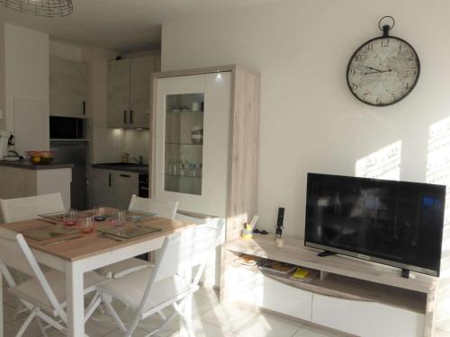 Appartement Saint-Gilles-Croix-de-Vie, 2 pièces, 4 personnes - FR-1-224-783 Saint-Gilles-Croix-de-Vie france