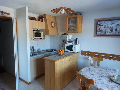 Appartement Saint-Jean-d'Aulps, 2 pièces, 5 personnes - FR-1-573-60 Saint-Jean-dʼAulps france