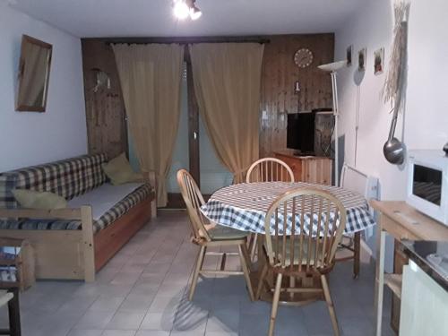 Appartement Saint-Jean-d'Aulps, 2 pièces, 6 personnes - FR-1-573-58 Saint-Jean-dʼAulps france