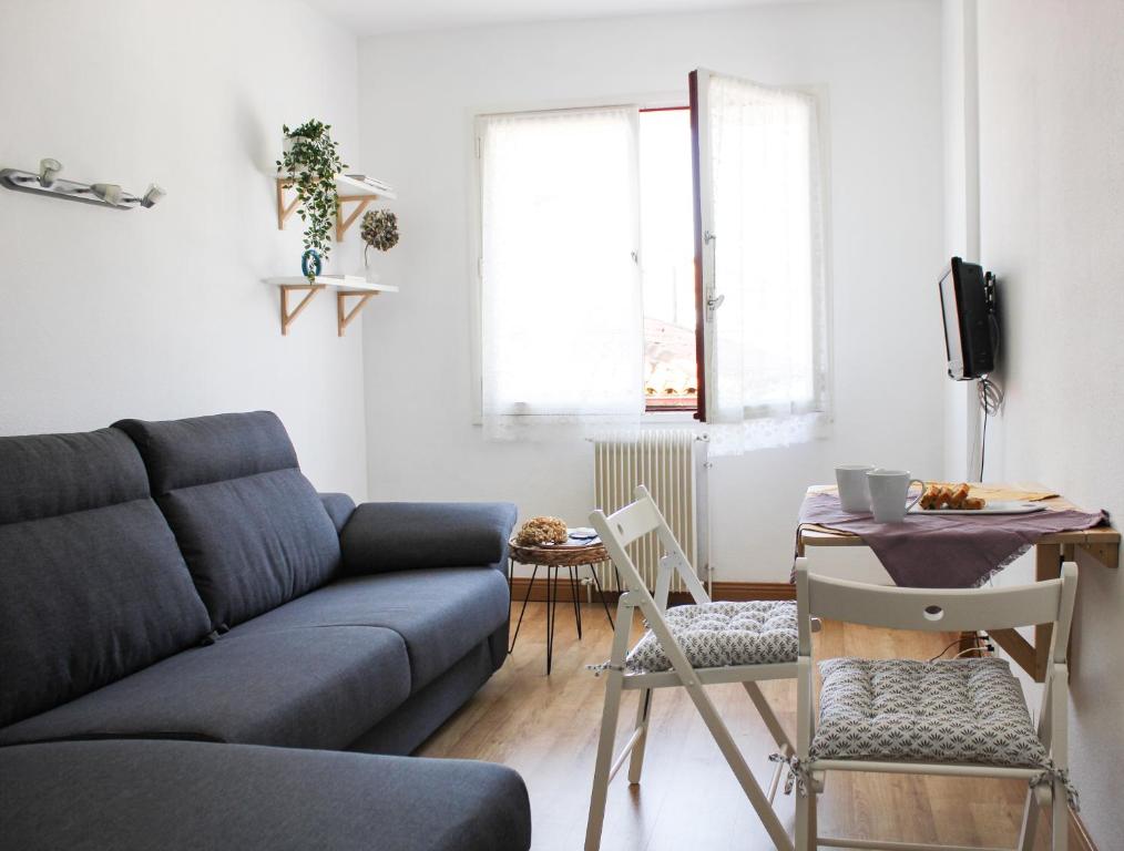 Saint Jean de Luz & Beach by walk 1 Place Camille Jullian, 64500 Ciboure