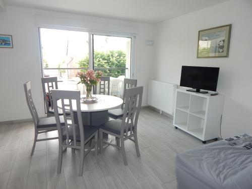Saint Malo Bel appartement neuf près gare télétravail idéal wifi