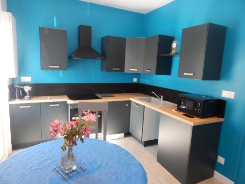 SAINT MALO bel appartement plain pied 300 m gare pres plage télétravail idéal