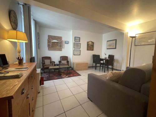 Appartement Appartement Saint-Martin-de-Ré, 1 pièce, 2 personnes - FR-1-246C-20 Etage 2 - Dernière porte au fond à gauche 13 QUAI DE LA POITHEVINIERE Saint-Martin-de-Ré