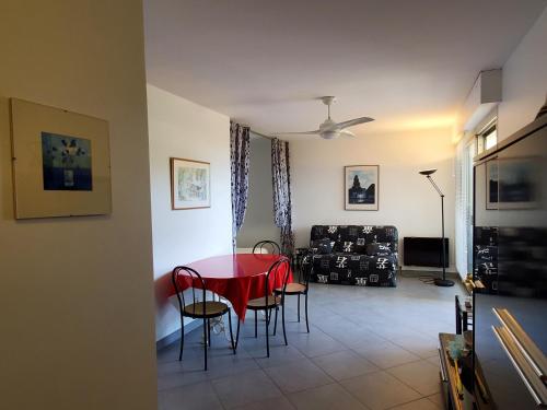 Saint-RAPHAEL La Peguiere Face a la plage Vue Mer