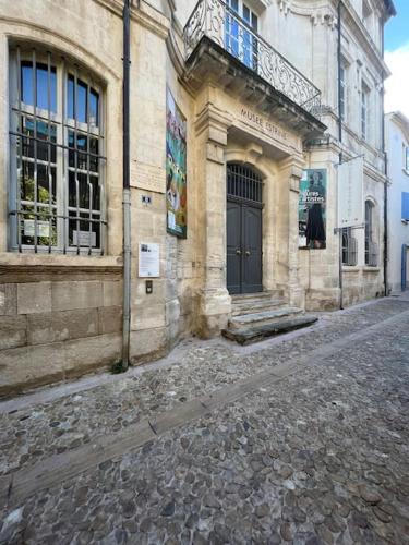 Saint-Rémy-Apartment with charm in the center