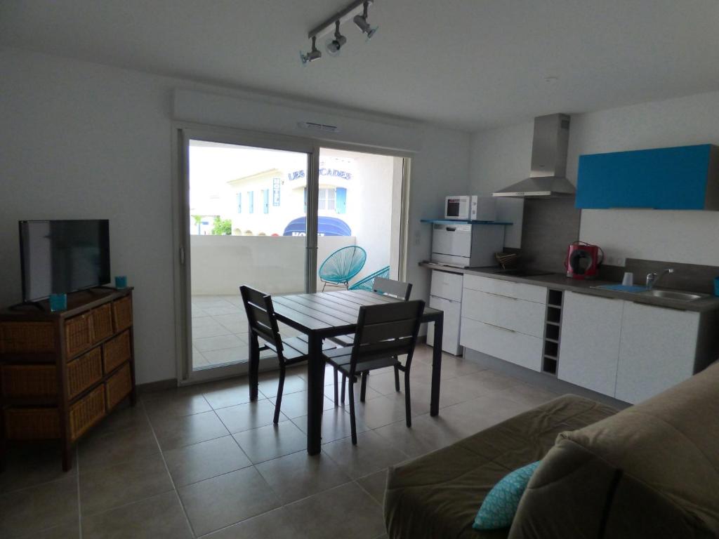 Appartement Appartement Saintes-Maries-de-la-Mer, 2 pièces, 4 personnes - FR-1-475-5 14 Rue Paul Harmann - RÃ©sidence Magali NÂ°1  -, 13460 Les Saintes-Maries-de-la-Mer