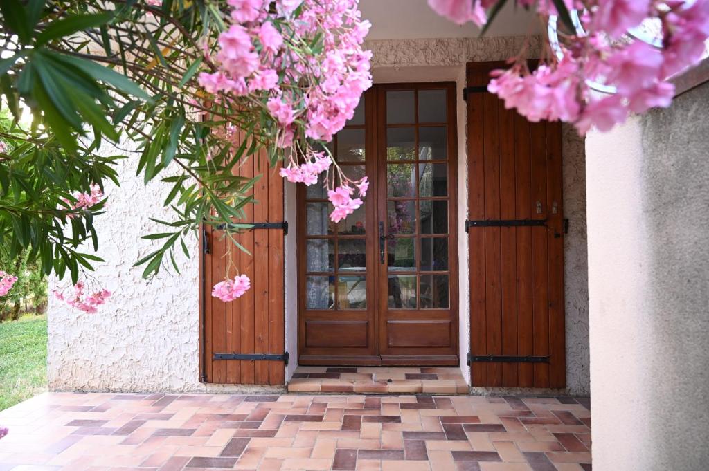 Appartement SAKURA, Paisible et confortable appartement à la campagne 1887 Chemin de la Crozette 84170 Monteux