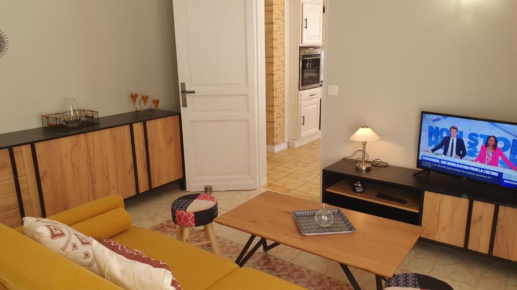 Appartement Salamandre 2 proche de Sarlat Salamandre 2 1545 lieu dit Tursac, proche de Sarlat 24200 Saint-André-dʼAllas