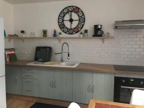 Salardine Apartments - Cosy Suite
