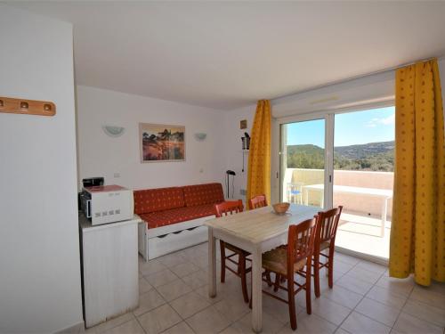 Appartement Salavas, 2 pièces, 5 personnes - FR-1-382-41 Salavas france