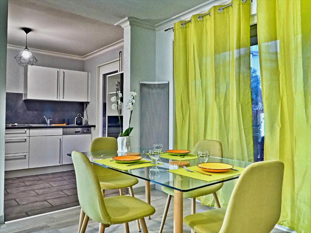 Appartement Saleve - close to Geneva 64m2-wifi-parking-2 bedrooms 23 Rue du Salève 74100 Annemasse