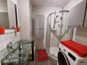 Saleve - close to Geneva 64m2-wifi-parking-2 bedrooms