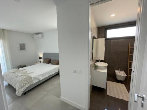 Salinas House T3
