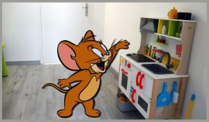 Salle de jeux enfant 10min de disney transport en commun 6 couchages